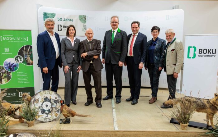 BOKU 50 Jahre IWJ: VR DI Gerhard Mannsberger, Andrea Johanides, Em.o.Univ.Prof. Dr. Hartmut Gossow, Univ.Prof. Dr. Klaus Hackländer, BM Mag. Norbert Totschnig, Assoc.Prof. DI Dr. Ursula Nopp-Mayr, LJM DI (FH) Anton Larcher © Christoph Gruber | BOKU University